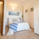 Le Querce App. Uva Apartment