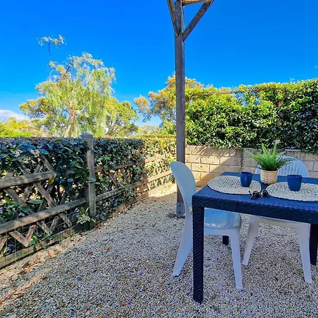 Le Querce App. Uva Апартаменты