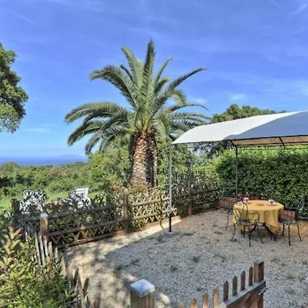 Le Querce App. Uva Apartment