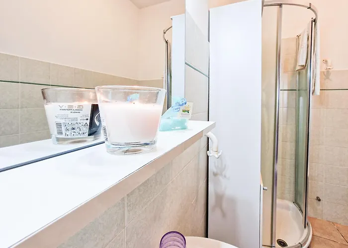 Le Querce App. Uva Διαμέρισμα *